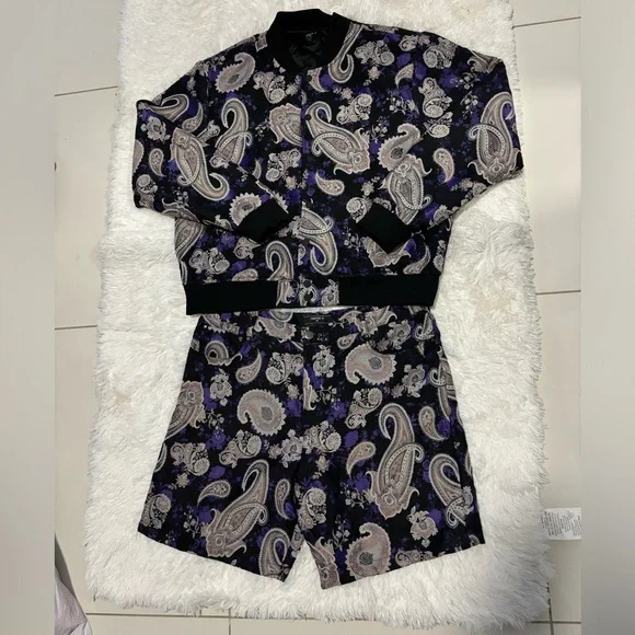 Forever 21 | Set Men Paisley Jacquard | Shorts Size 36 and Jackets Size L | - Picture 1 of 7